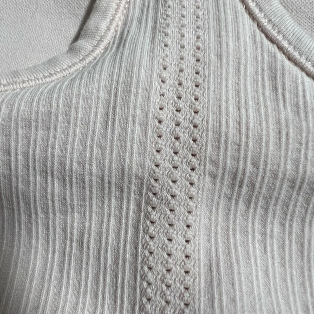 Athleta women‎ Sports Bra- XS - Picture 5 of 7